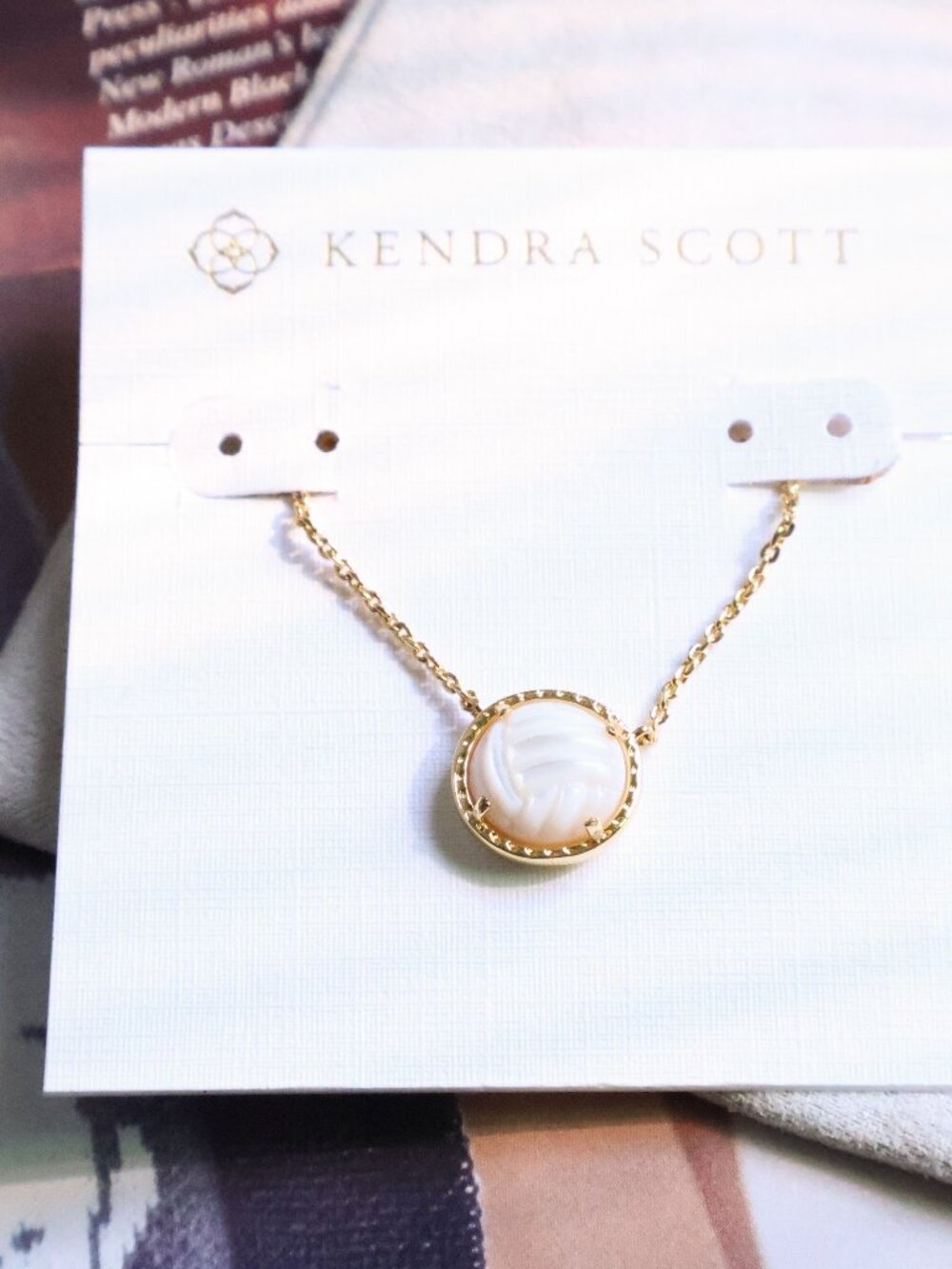 NEW Kendra Scott Volleyball Necklace Gold White Mother--Pearl